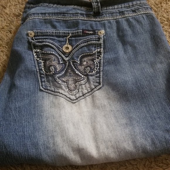 Women's Size 24 Angel's Jean's Shorts T9-29